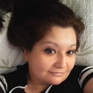 Meet your Posher, Laurie